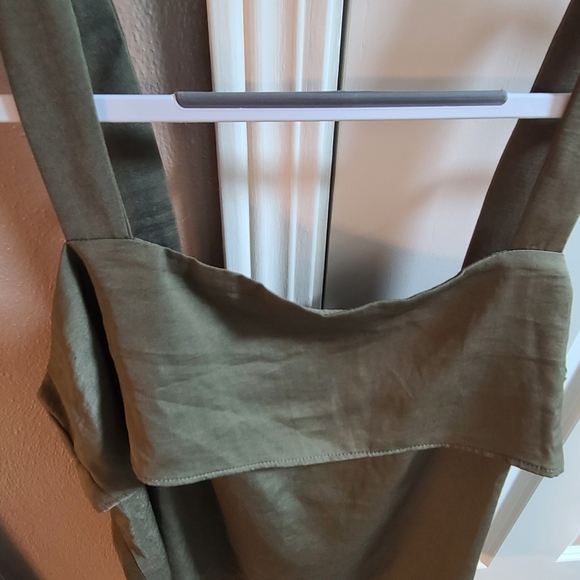 Banana Republic  Olive Green Bow Tie  Back Top - Picture 6 of 15